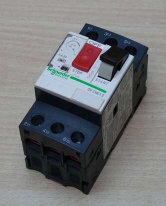 Schneider-Electric-GV2ME10-motorbeveiligingschakelaar-3P-6,3A