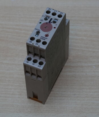 Omron-H3DR-A-tijdrelais-24v