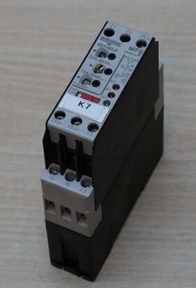 Entrelec-MFS-Multifunctionele-timer-243001002