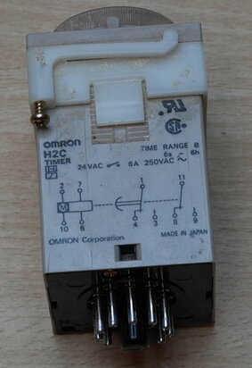 Omron H2C tijdrelais 6s-6h 24V AC 6A 250V AC 11pin