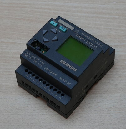 Siemens 6ED1052-1MD00-0BA5 LOGO! 12/24RC logic module 12V 24V