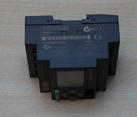 Siemens 6ED1052-1MD00-0BA5 LOGO! 12/24RC logic module 12V 24V