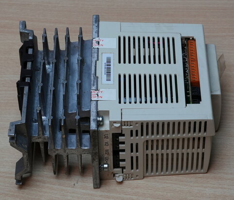ABB ACS143-1K6-3 Frequentieomvormer 380 - 480 V, 3 fase, 3.6A
