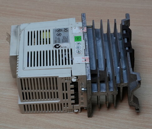 ABB ACS143-1K6-3 Frequentieomvormer 380 - 480 V, 3 fase, 3.6A