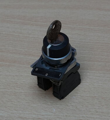 Telemecanique ZBE-101 Sleutelschakelaar 2x NO