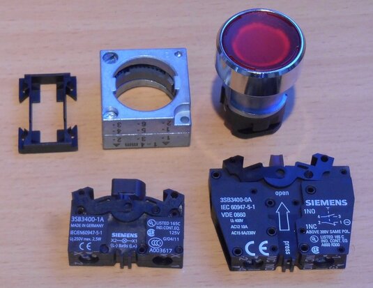 Siemens Complete push button red incl. Lamp holder 3SB3605-0AA21