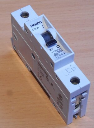 Siemens 5SX21 D6 MCB 1P 230 / 400V 6A