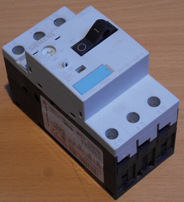 Siemens motor protection switch S00 0.7-1 A 13A 3RV10110-JA10