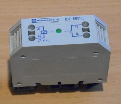 Telemecanique Interface module 24V RS1 BN010B 19 204