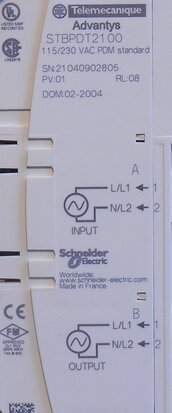 Telemecanique STB PDT 2100 power distribution module, LEDs and fuse 205597