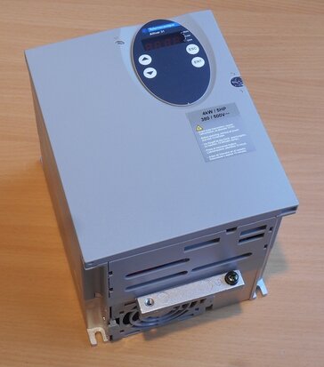 Telemecanique Schneider Electric ATV31HU40N4 Frequentieregelaar 4 KW 500V 