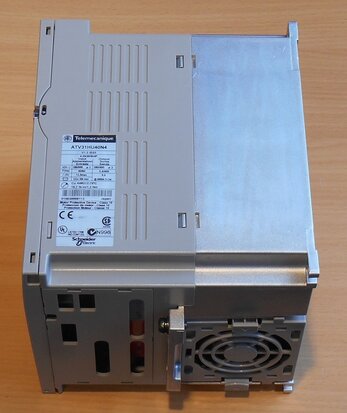 Telemecanique Schneider Electric ATV31HU40N4 Frequentieregelaar 4 KW 500V 