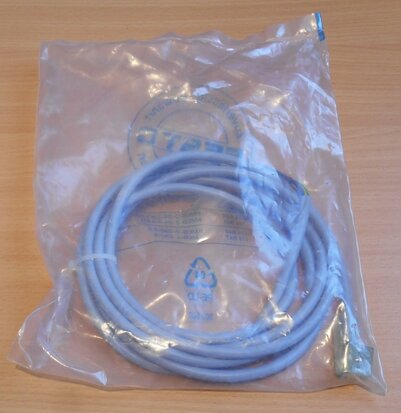 Festo 174 844 cable with plug-KMEB 1-24-2.5 LED 2.5M