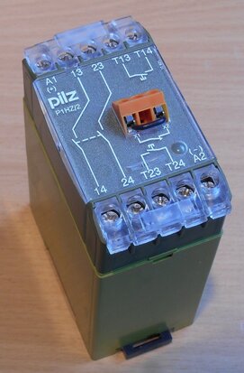 PILZ P1HZ / 2 2A 230 VWS safety relay relay 474 550