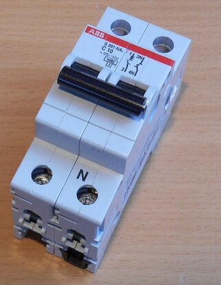 ABB S201-NA C10 Circuit breaker 1p + N 10A C cart 2CDS251103R0104