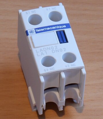 Schneider Electric Telemecanique LADN02 auxiliary contact block contact 2NC