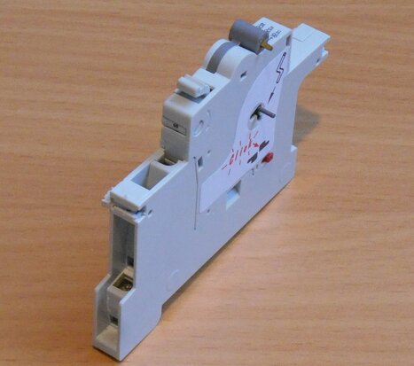 GE 672568 Hulpcontactblok Zijmontage voor DP10 serie 5A