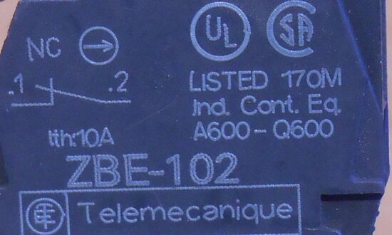 Telemecanique knop rood stop knop met ZBE-102 NC contact element