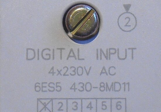 Siemens Simatic S5 6ES5430-8MD11 digital input module 4x230V AC 6ES5 430-8MD11