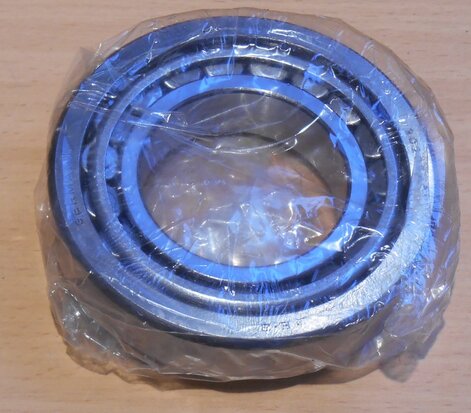 Tapered roller bearing SKF 32209 J2