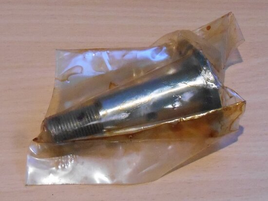 Komatsu 3EB-24-32360 axle pin 3EB2432360