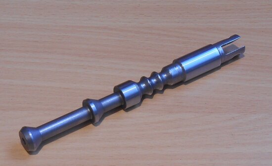 Komatsu 3EB-15-28410 plunger 3EB1528410 spool
