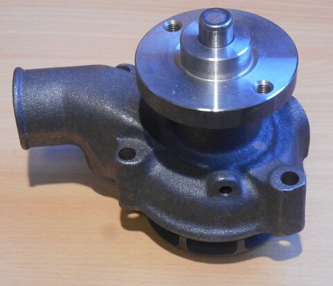 Komatsu HE4020-35079 water pump HE402035079