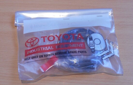 Toyota 41128-23320-71 oil seal 411 282 332 071