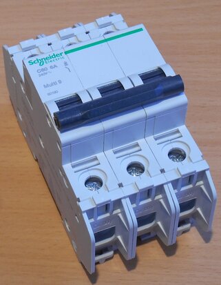 Schneider C60 miniature circuit breaker 60190 3P 240V 6A