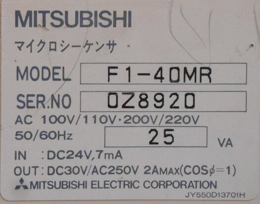 Mitsubishi melsec F1-40MR PLC met een voedingsspanning AC 100/110V en 200/220V
