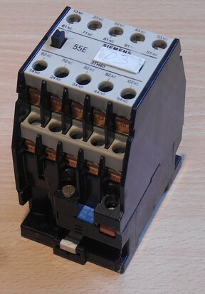 Siemens 55E 3TH83 55-0A magneetschakelaar 5NO 5NC 220V 50Hz 264V 60Hz 16A