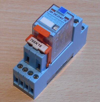 Releco C9-A41X Auxiliary relay 24V DC incl. LR38486 relay socket