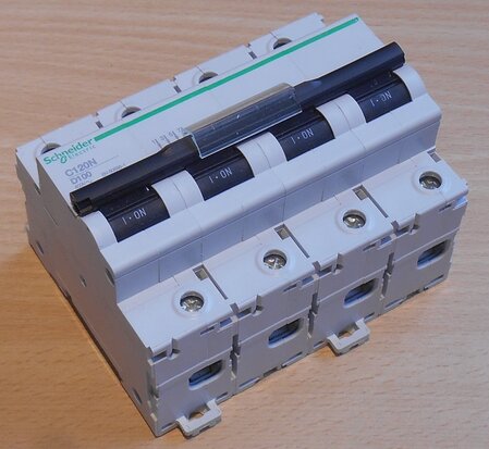 Schneider Electric C120N circuit breaker 4P D100A 400V 18392