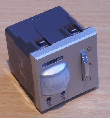 Bticino HC 4432 Axolute AIR motion detector switching time min.30 sec. max. 10 min.