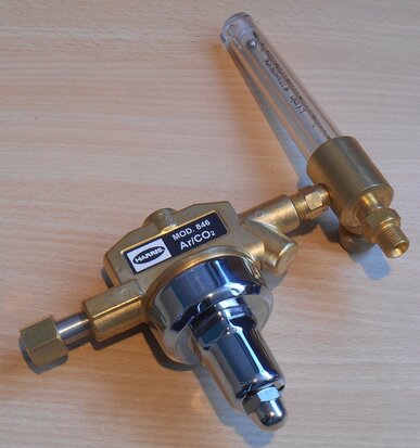 Harris 846-30FLAR pressure reducer Model 846, with Flowmeter, Argon/CO2