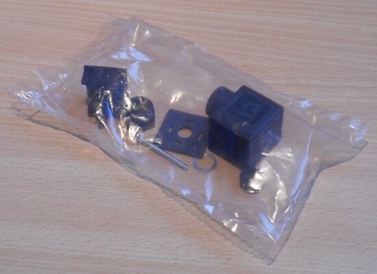 Precon A-11173-0101 Plug IP65, square black M16 VD