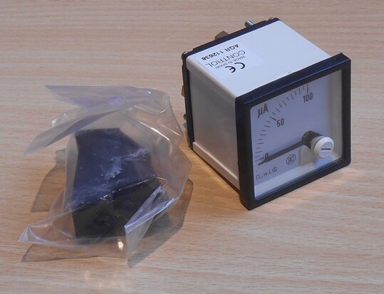Saci C01C25 micro amperemeter CC5V 48x48mm 0-100 micro A