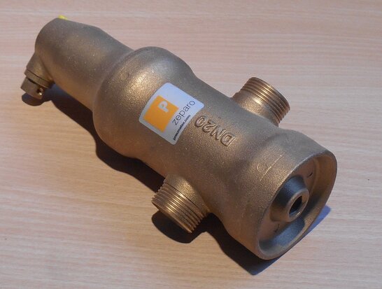 Pneumatex Zeparo ZUV 22 air separator brass
