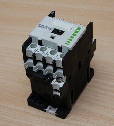 Moeller DIL00M-10 contactor 3P 230V/240V 1NO