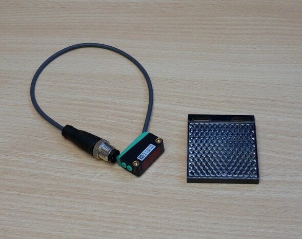 Pepperl+Fuchs ML100-55/103/115b Retroreflective Sensor 221827 (incl. Reflector)