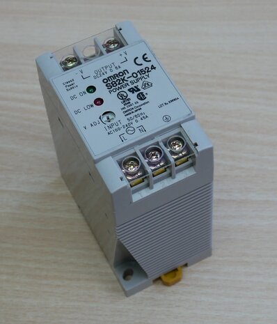 Omron S82K-01524 power supply (gebruikt)