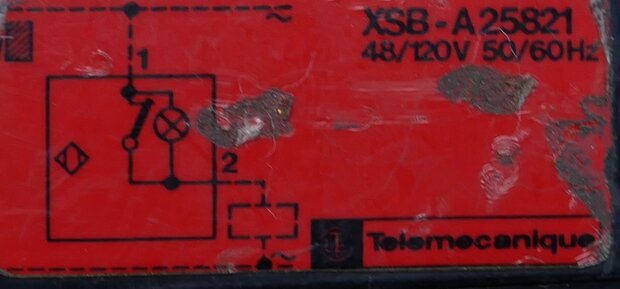 Telemecanique XSB-A25821 Inductive Proximity Sensor