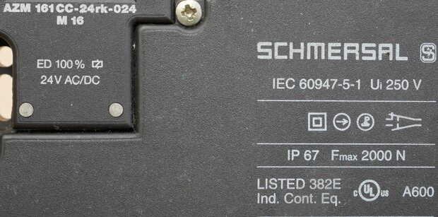 Schmersal AZM 161SK-12/12RK-024 Solenoid Interlock Switch