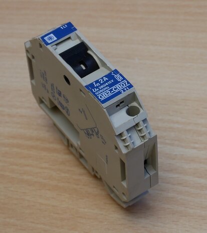 telemecanique GB2-CB07 circuit breaker 2a 1P, GB2CB07