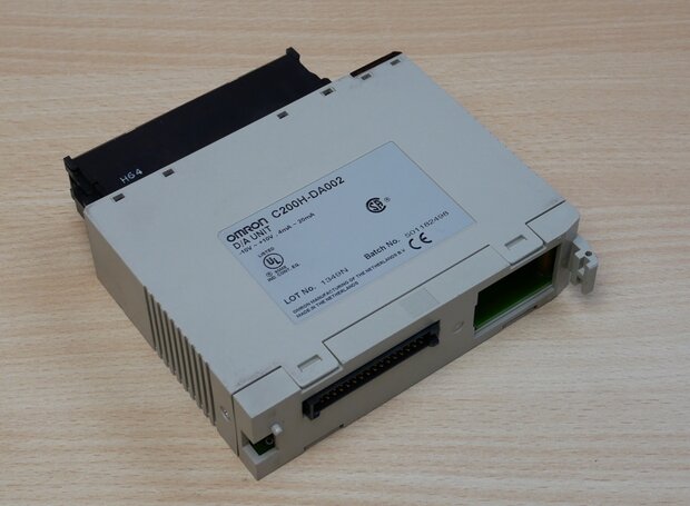 Omron C200H-DA002 plc D/A Unit. -10V tot +10V, 4mA to 20mA