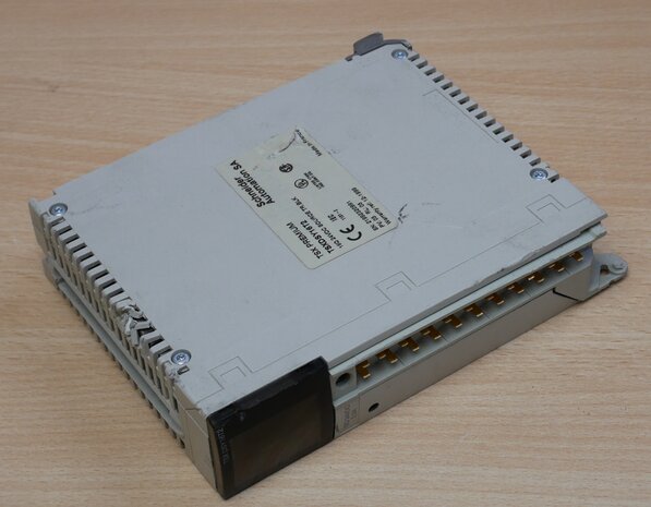 Schneider Electric TSXDSY16T2 plc digital input and output module