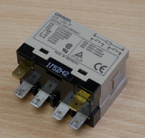 Omron G7L-2A-T Plug-in relay 200-240 VAC 25 A 2x NO