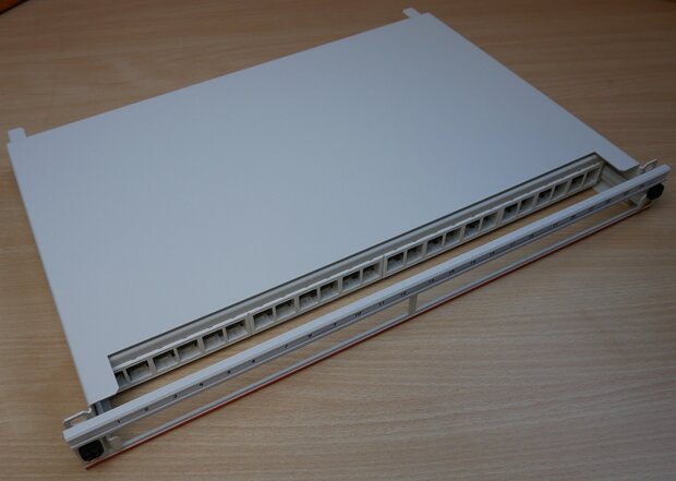 Nexand N441.203 LANmark-OF Patch Panel Snap-In Sliding White