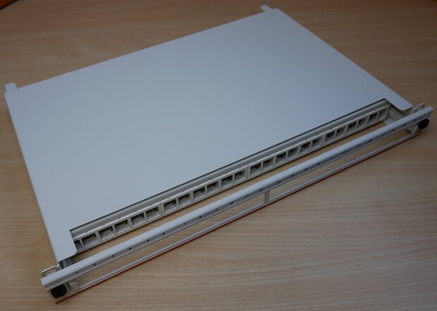 Nexand N441.203 LANmark-OF Patch Panel Snap-In Sliding White
