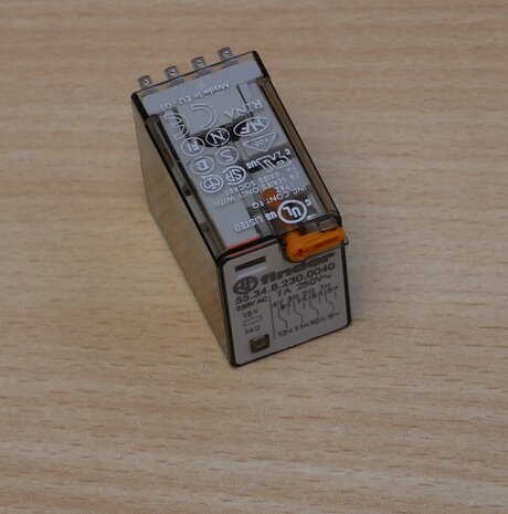 Finder 55.34.8.230.0040 Plug-in relay 230 V / AC 7 A 4x changeover contact, 553482300040